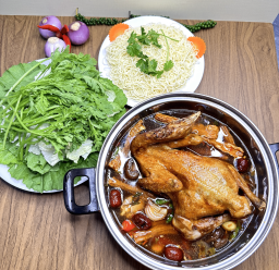 GÀ TRE TIỀM ỚT HIỂM