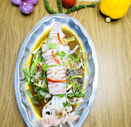 MỰC ỐNG NHA TRANG HẤP HÀNH GỪNG