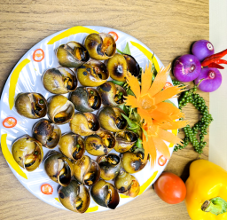 ỐC BƯƠU NƯỚNG TIÊU