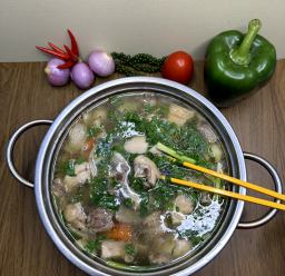 GÀ TRE NẤU KHOAI SỌ