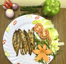 CÁ TRỨNG NƯỚNG MUỐI ỚT