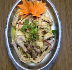 GÀ TA HẤP LÁ CHANH