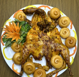 GÀ TA NƯỚNG BÁNH BAO