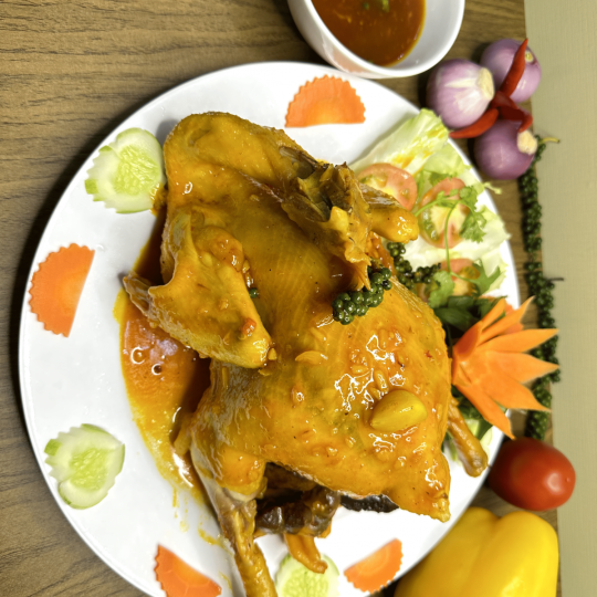 GÀ VƯỜN MẮM NHỈ