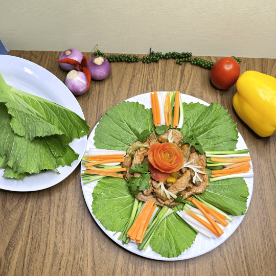 BÒ CUỘN CẢI XANH